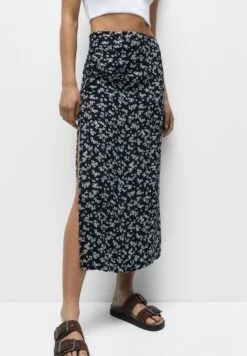 PULL & BEAR Floral - Kokerrok - Black