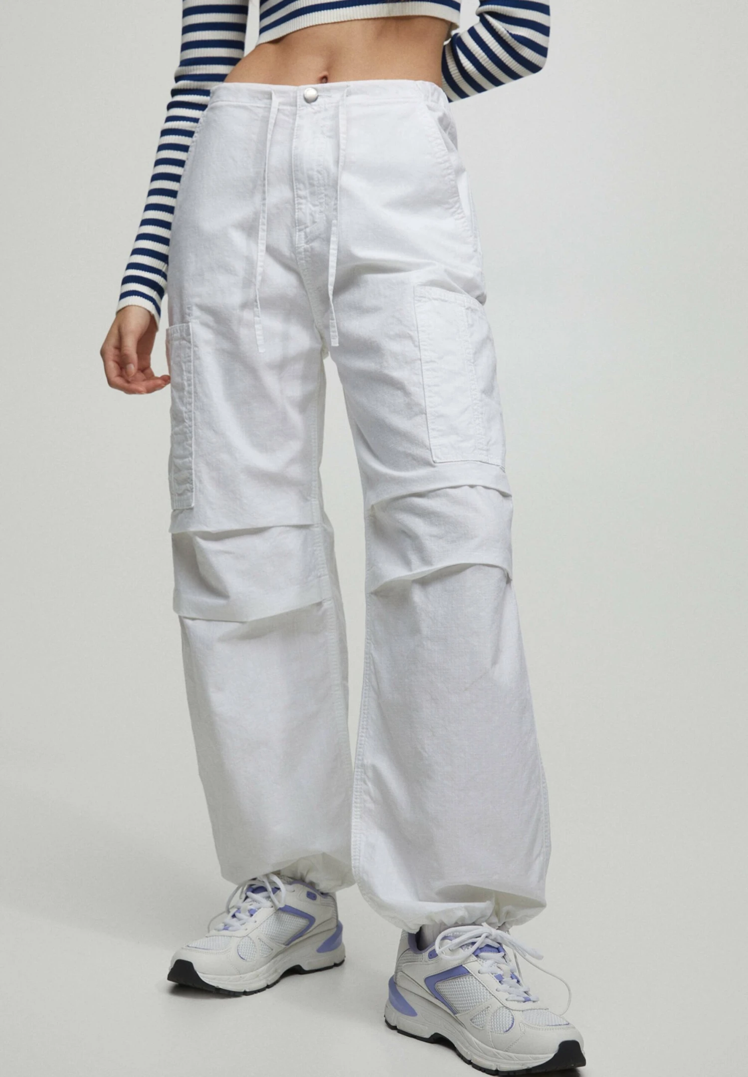 PULL & BEAR Parachute With Pockets - Broek - White