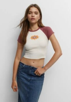 PULL & BEAR Cropped Raglan-Sleeve Sun - T-Shirt Print - Beige