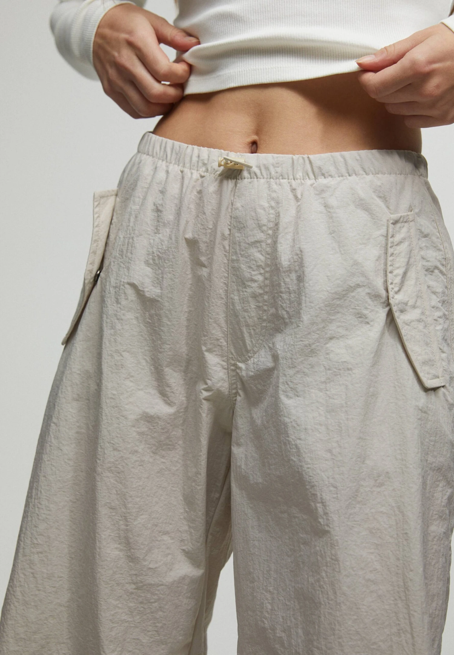 PULL & BEAR Parachute- Broek - Beige - Afbeelding 4