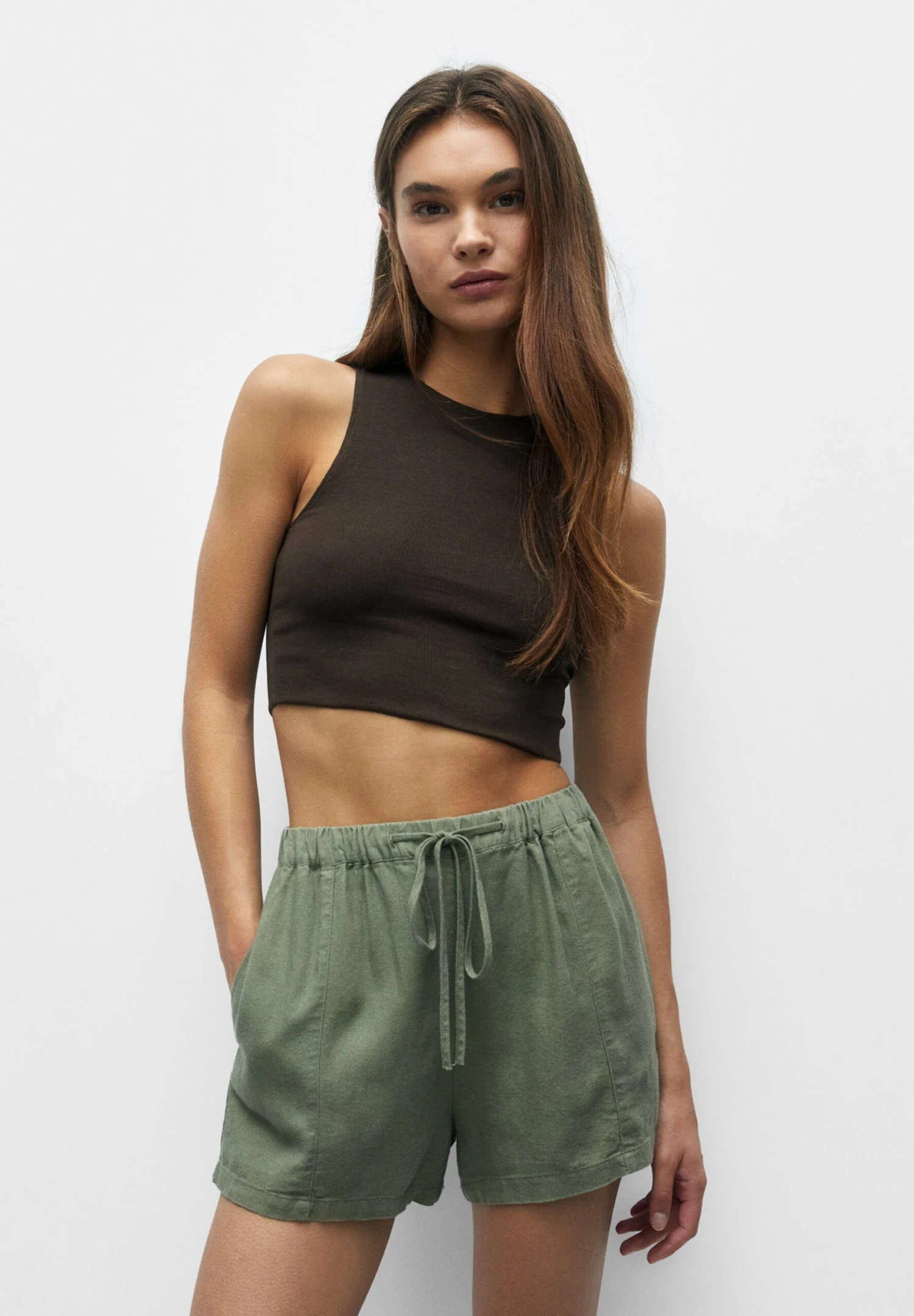 PULL & BEAR Flowing Rustic With Elasticated Waistband - Shorts - Khaki