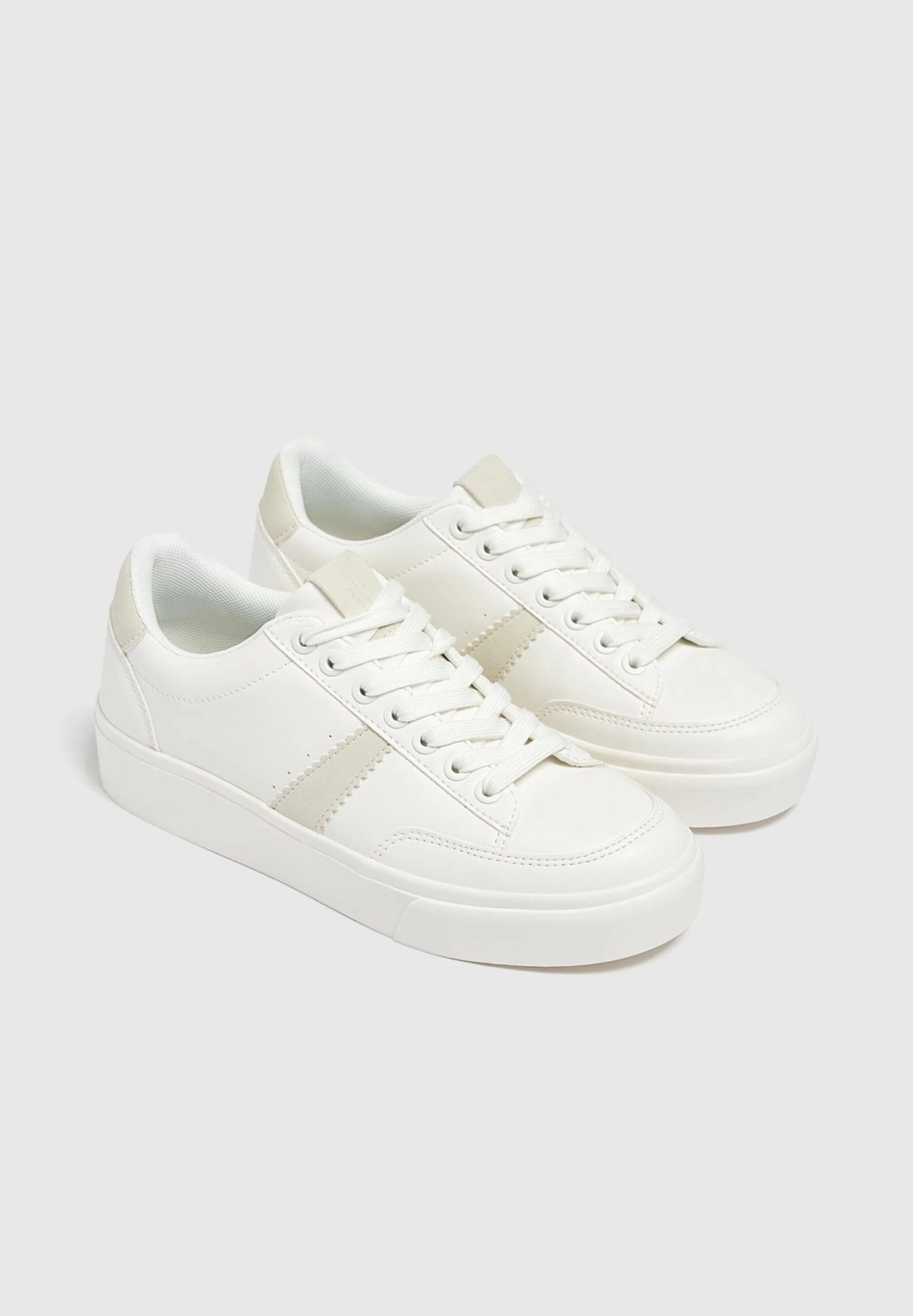 PULL & BEAR Minimalist With Side Stripe Detail - Sneakers Laag - Beige - Afbeelding 2
