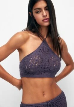 PULL & BEAR Crochet Halter- Top - Dark Purple