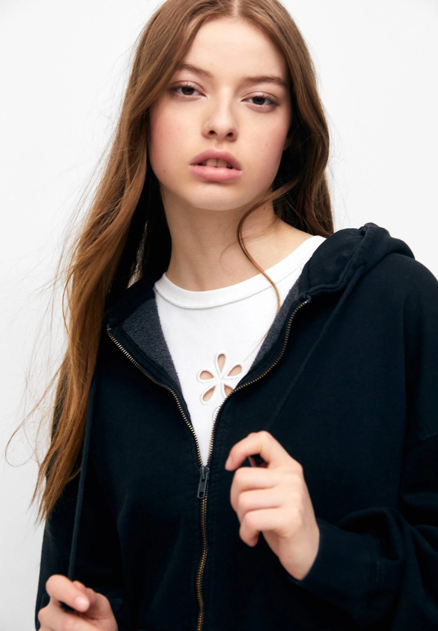 PULL & BEAR Cropped - Sweater Met Rits - Black - Afbeelding 4