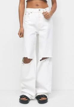 PULL & BEAR With Rips - Flared Jeans - White