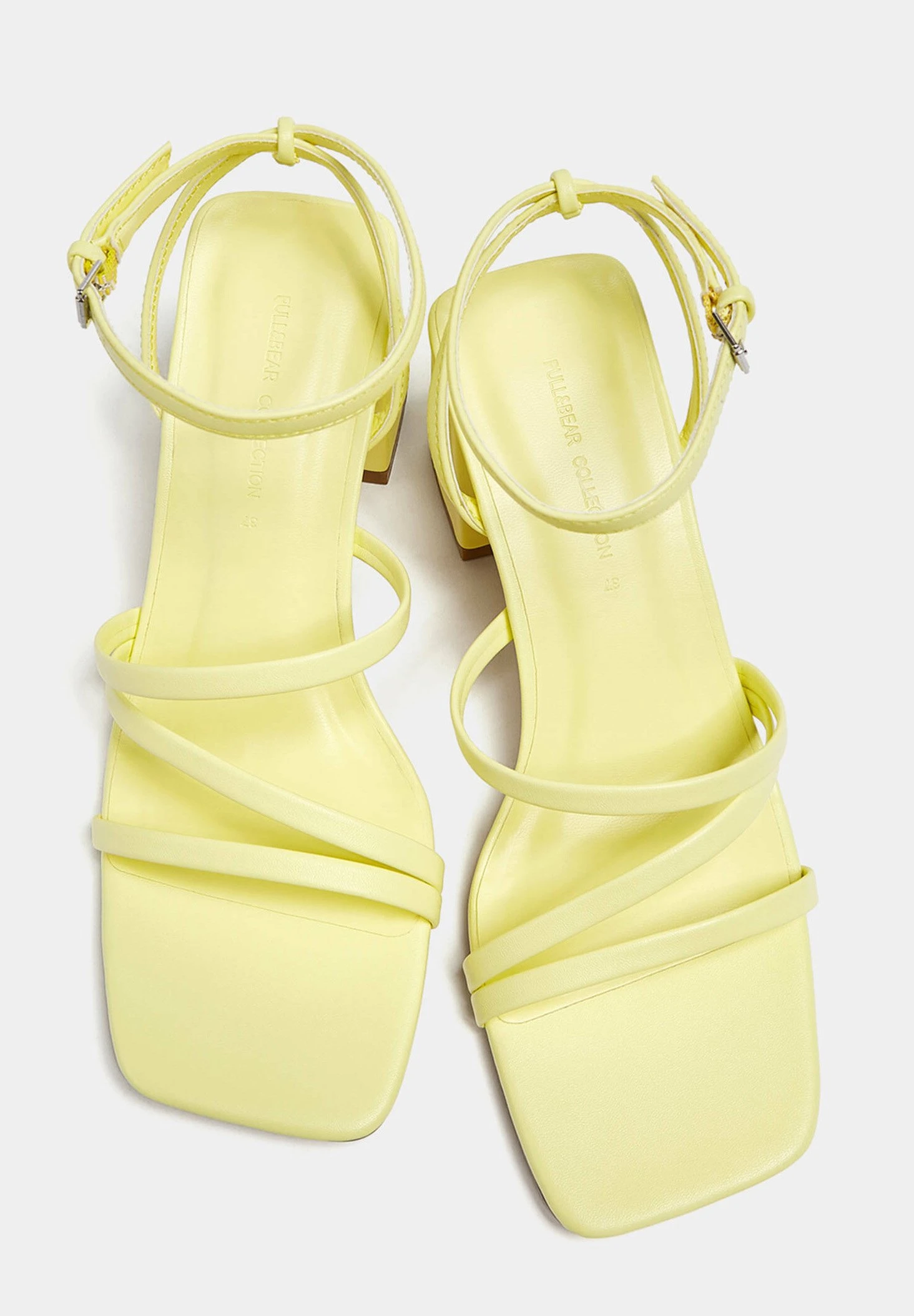 PULL & BEAR Mit Absatz Und Riemchen - Sandalen - Yellow - Afbeelding 3