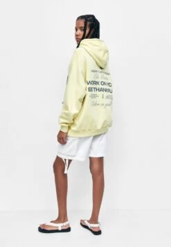 PULL & BEAR Letter Print - Hoodie - Yellow