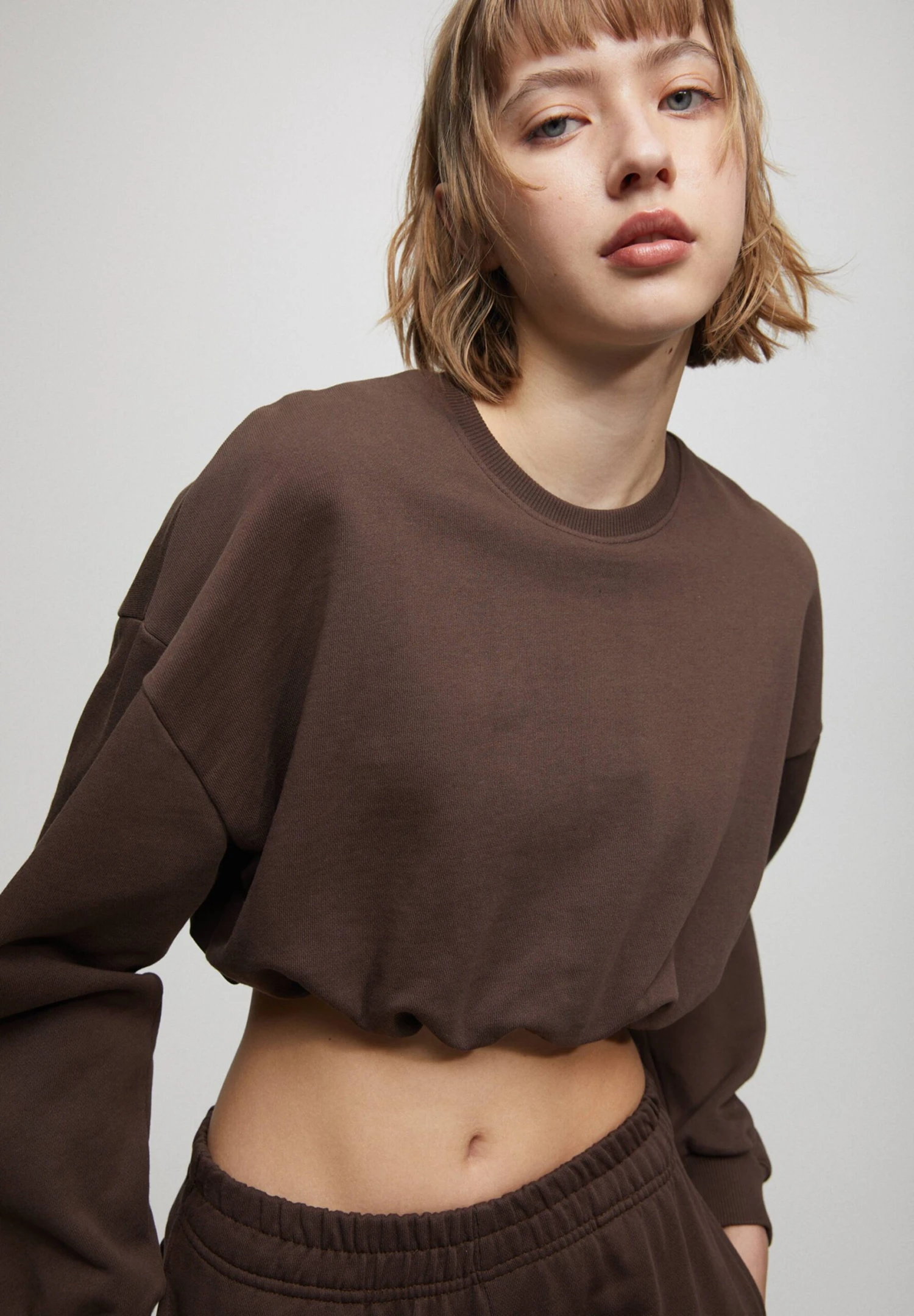PULL & BEAR Cropped With Elastic Hem - Sweater - Mottled Brown - Afbeelding 4