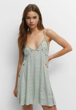 PULL & BEAR Short Strappy Beaded- Jurk - Light Green