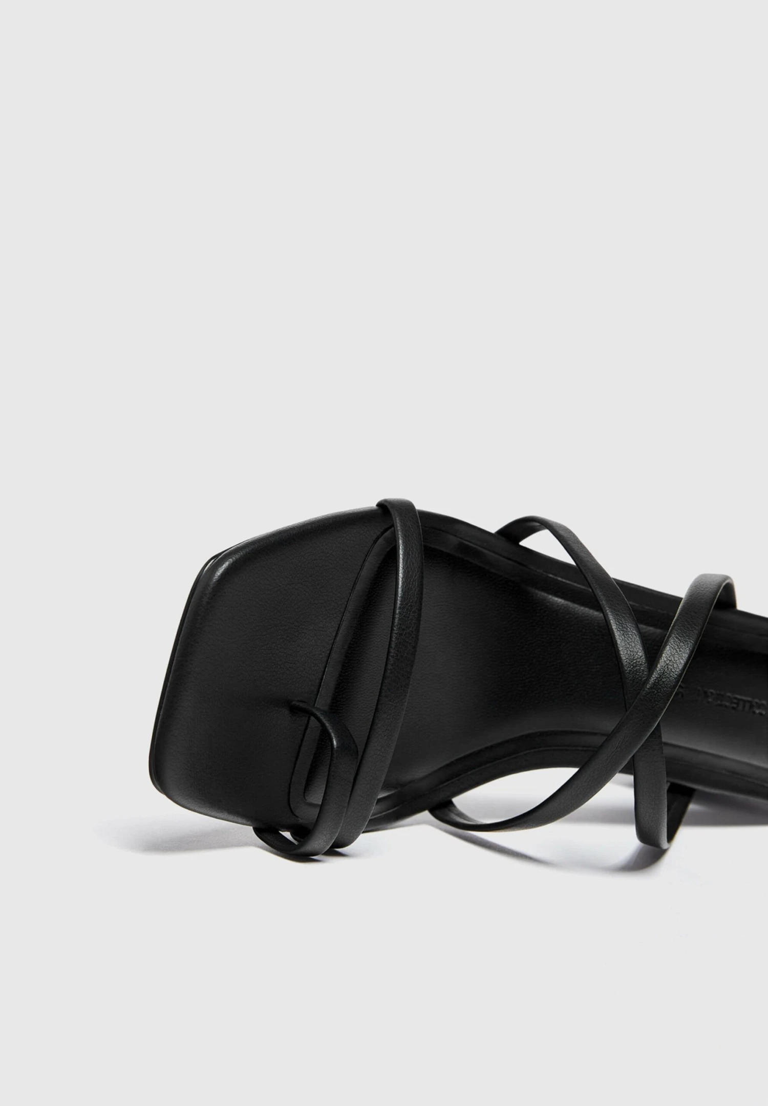 PULL & BEAR With Straps - Sandalen - Black - Afbeelding 6