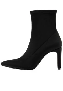 PULL & BEAR Enkellaarsjes Met Hoge Hak - Black