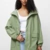 PULL & BEAR Rain With Hood - Regenjas - Khaki