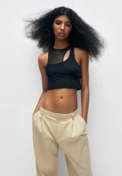 PULL & BEAR Cut-Out Detail - Tank- Top - Black