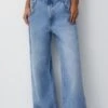 PULL & BEAR Low Waist Skater - Flared Jeans - Light Blue Denim