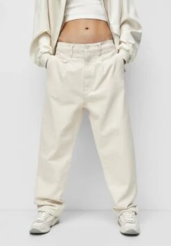 PULL & BEAR Mid Rise Balloon - Straight Leg Jeans - Sand