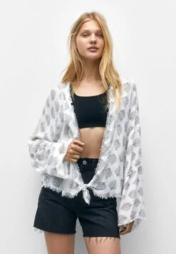 PULL & BEAR Printed Cropped - Blouse - White