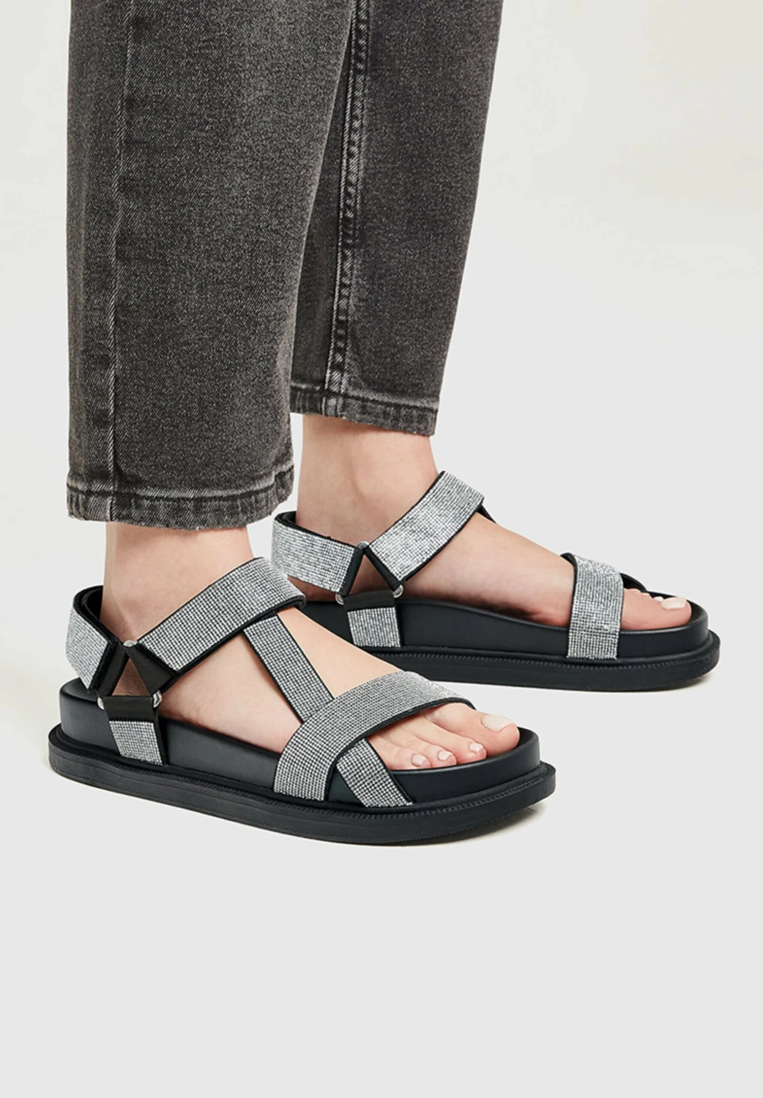 PULL & BEAR With Rhinestones - Sandalen Met Plateauzool - Black