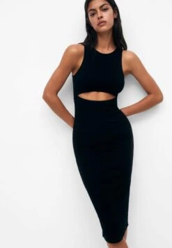 PULL & BEAR Long Cut Out - Etui-Jurk - Black