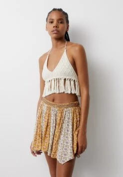 PULL & BEAR Asymmetric - Plooirok - Ochre