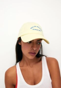 PULL & BEAR With Embroidery - Pet - Yellow