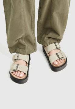 PULL & BEAR Muiltjes - Beige