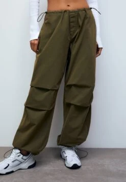 PULL & BEAR Loose-Fit Parachute- Broek - Khaki