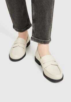 PULL & BEAR Penny- Instappers - Nude