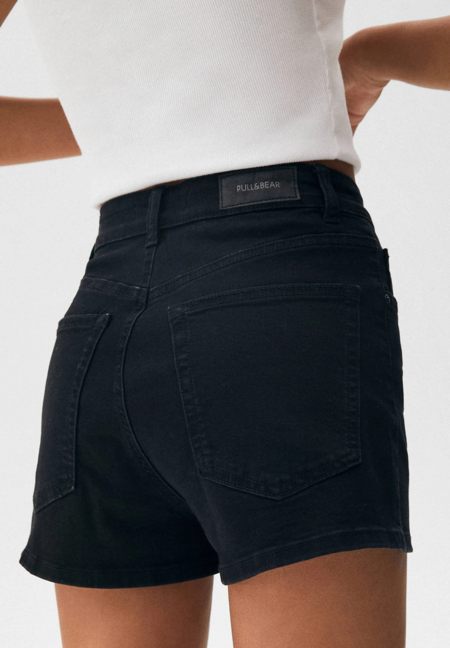 PULL & BEAR High Waist- Jeansshort - Mottled Black - Afbeelding 3