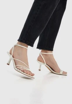 PULL & BEAR Tiras - Sandalen - White