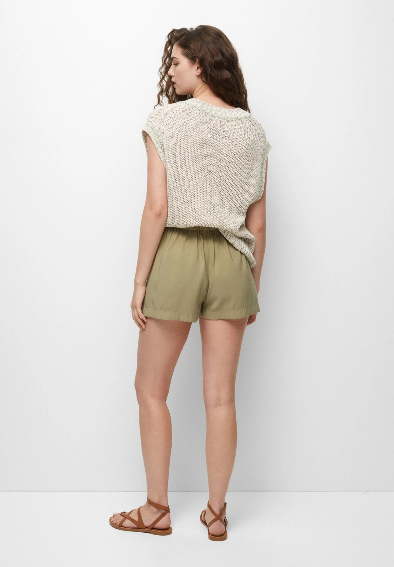 PULL & BEAR Basic Bermuda - Shorts - Khaki - Afbeelding 3