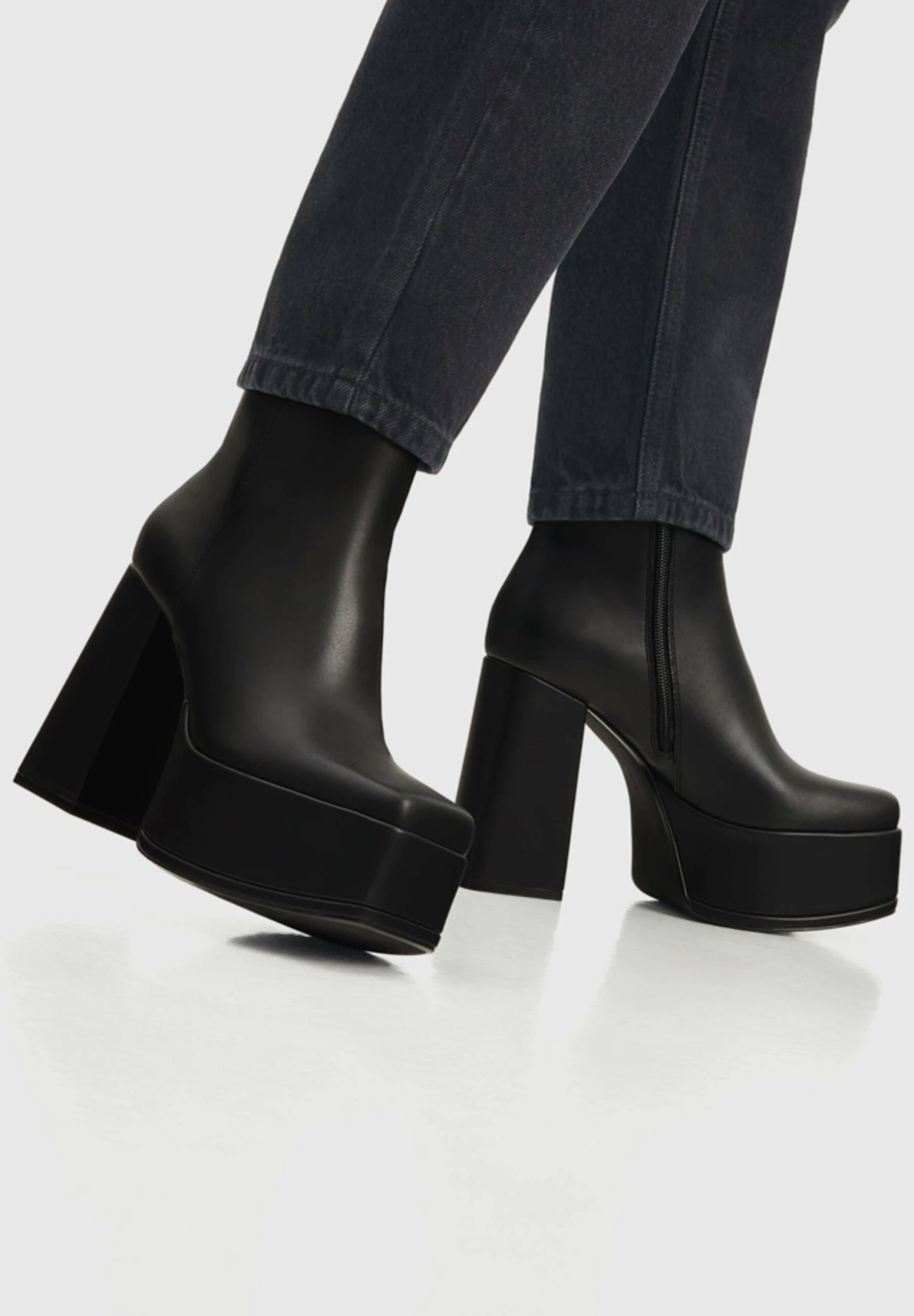 PULL & BEAR Mit Maxi Plateau - Korte Laarzen - Black