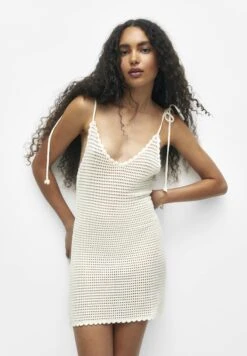 PULL & BEAR With Shells - Gebreide Jurk - Beige