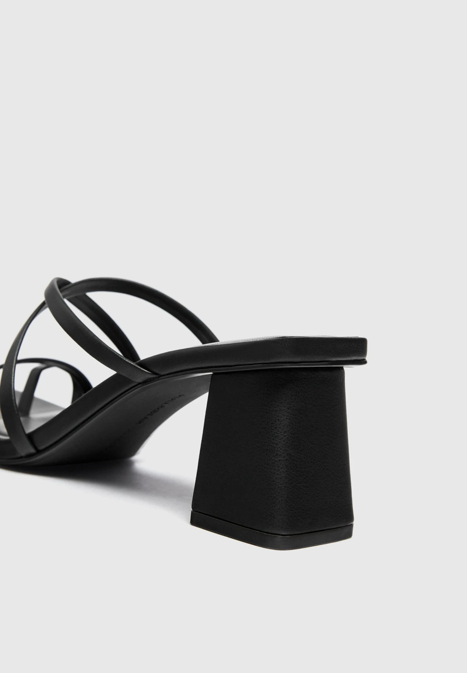 PULL & BEAR With Straps - Sandalen - Black - Afbeelding 5